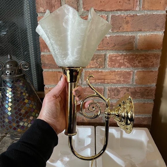 NIB Partylite Venetian Brass Wall Sconce - Picture 1 of 6
